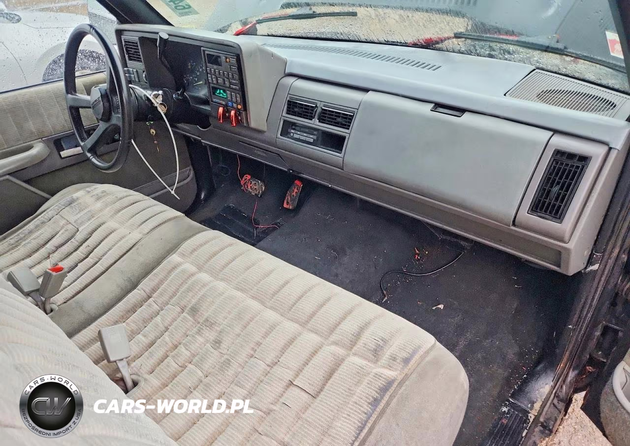 1992 Chevrolet Gmt-400 C1500 VIN:1GCEC14K9NZ106657 - 8