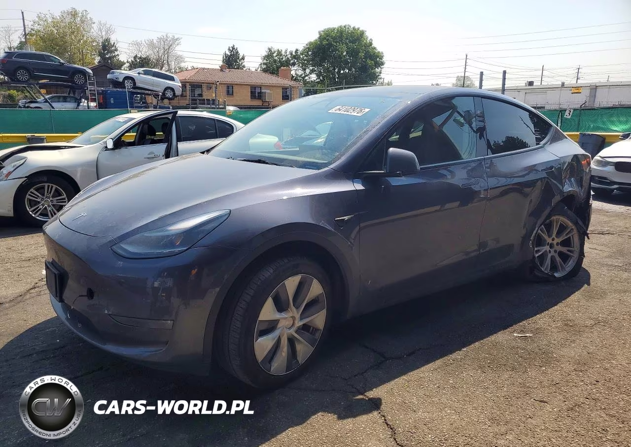2023 Tesla Model Y – zdjęcie 1 z 12
