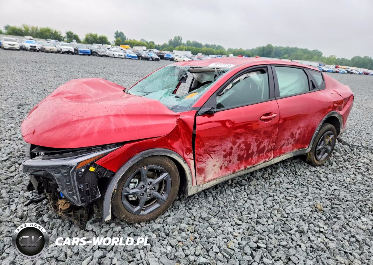 2026 Kia K4 Lxs – zdjęcie 1 z 12