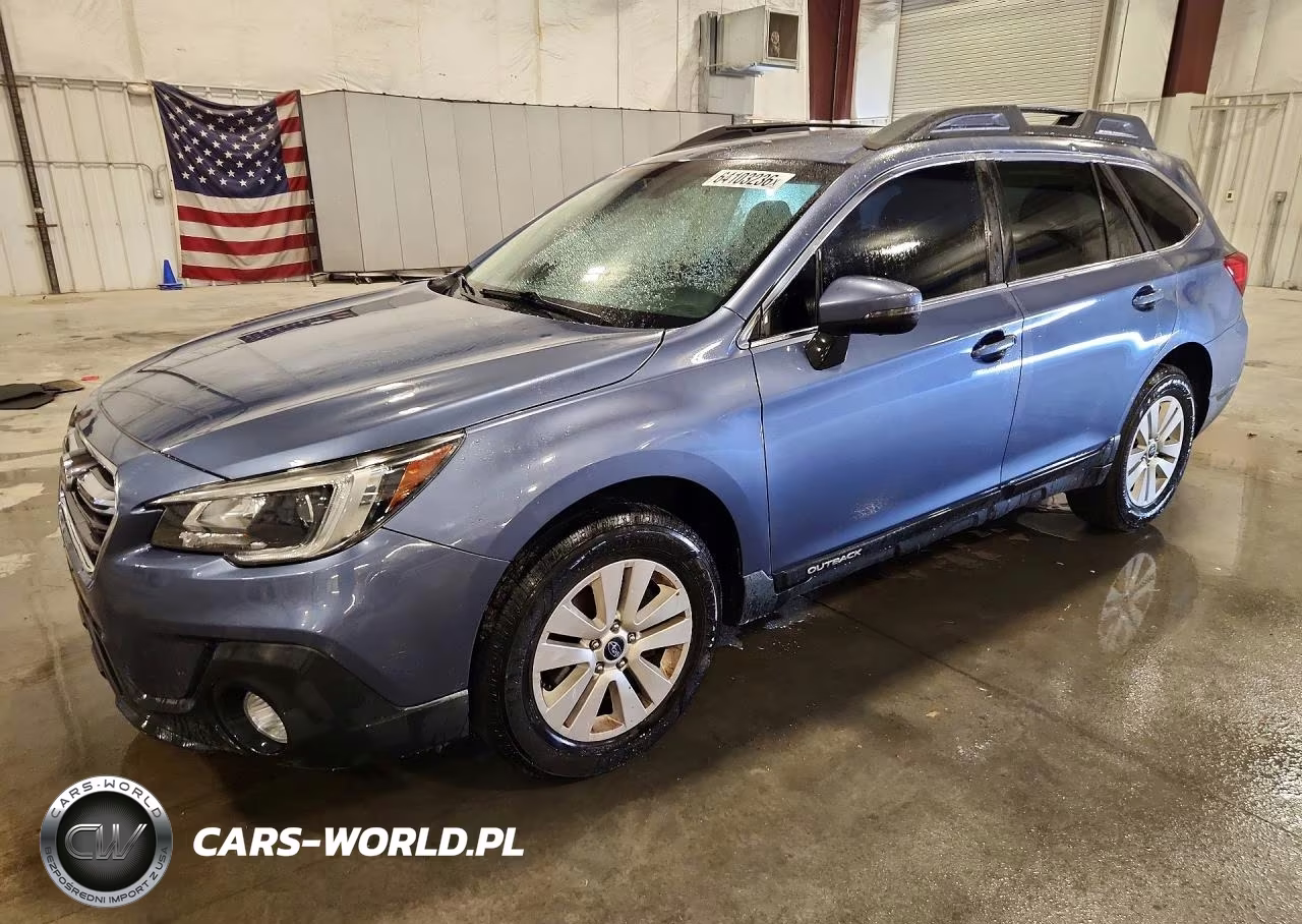 2018 Subaru Outback 2.5I Premium VIN:4S4BSAFCXJ3315247 - 1