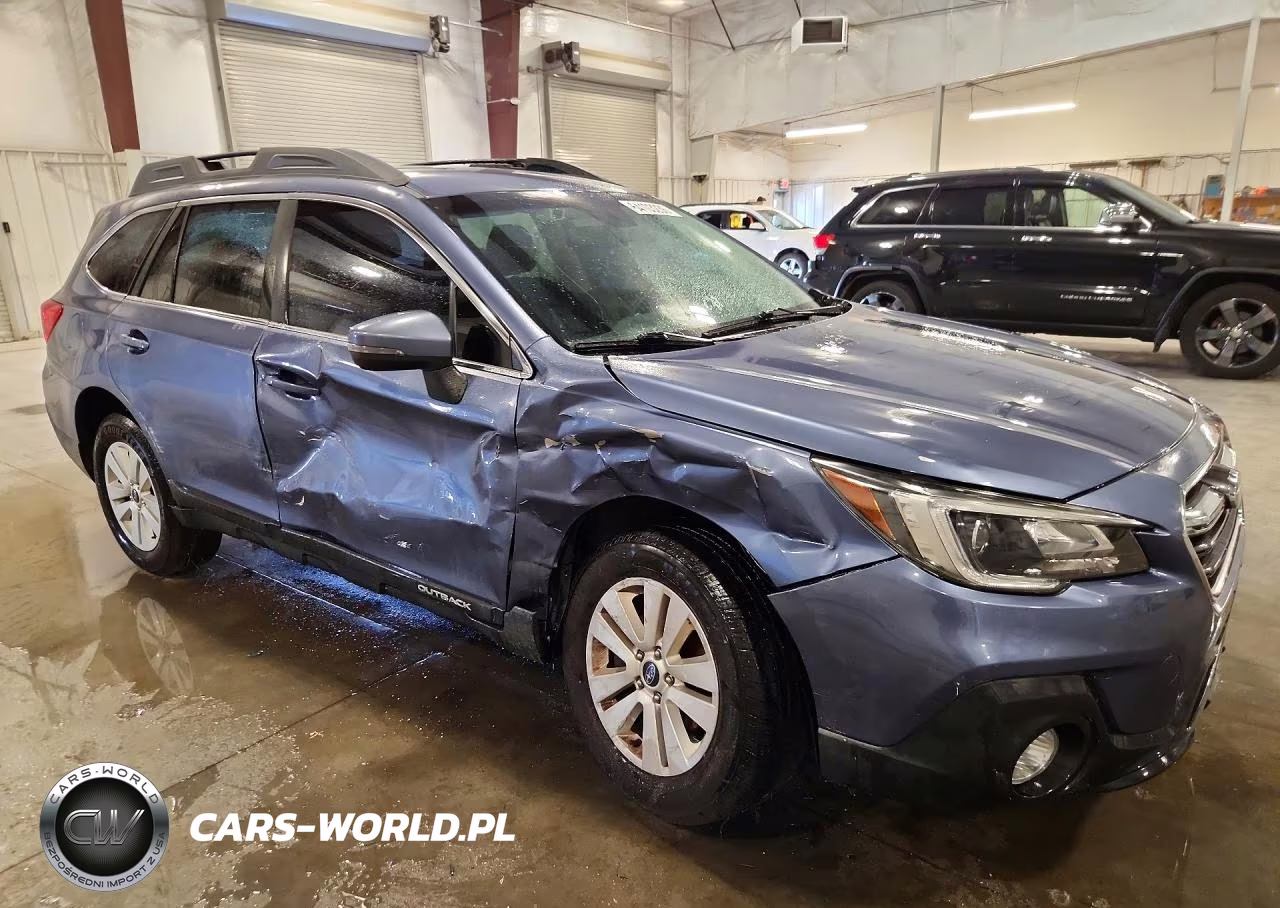 2018 Subaru Outback 2.5I Premium VIN:4S4BSAFCXJ3315247 - 4
