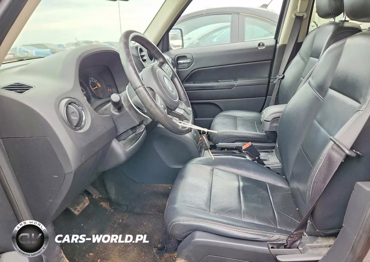 2016 Jeep Patriot Latitude VIN:1C4NJPFA2GD602168 - 7