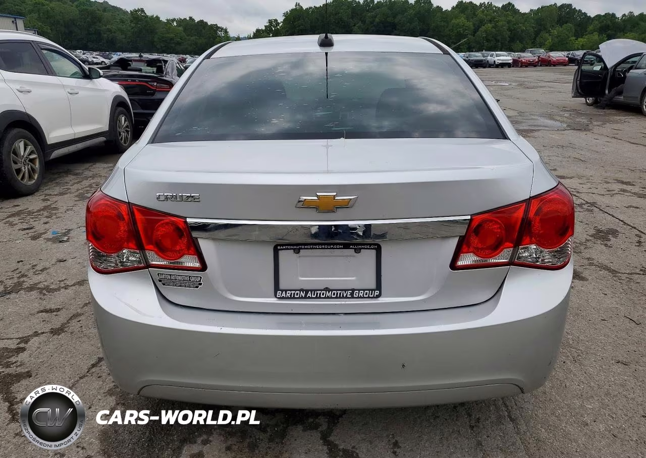2015 Chevrolet Cruze Ls VIN:1G1PA5SH9F7197402 - 6