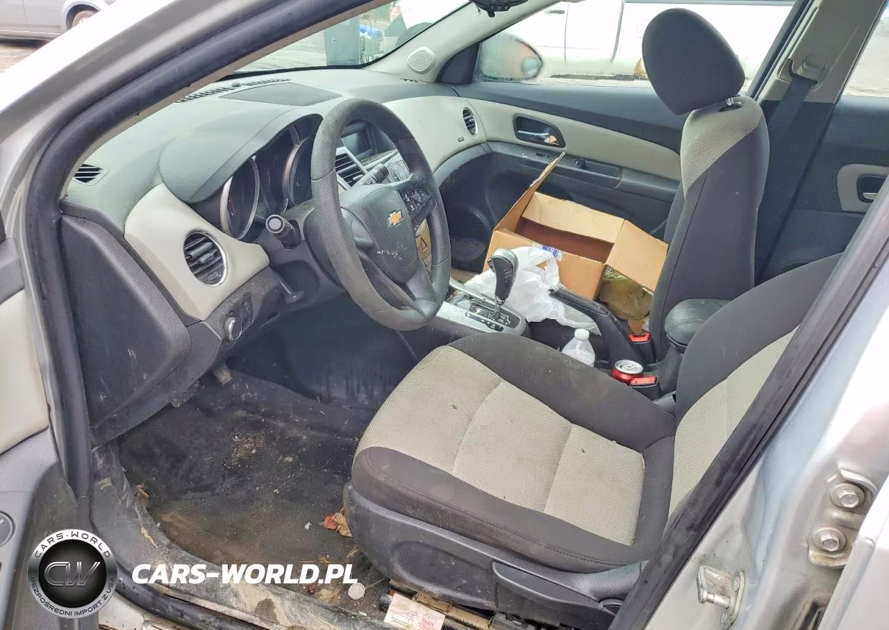 2015 Chevrolet Cruze Ls VIN:1G1PA5SH9F7197402 - 7