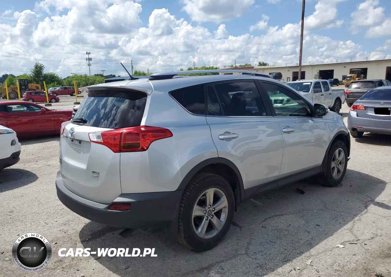 2015 Toyota Rav4 Xle VIN:JTMRFREV2FD127235 - 3