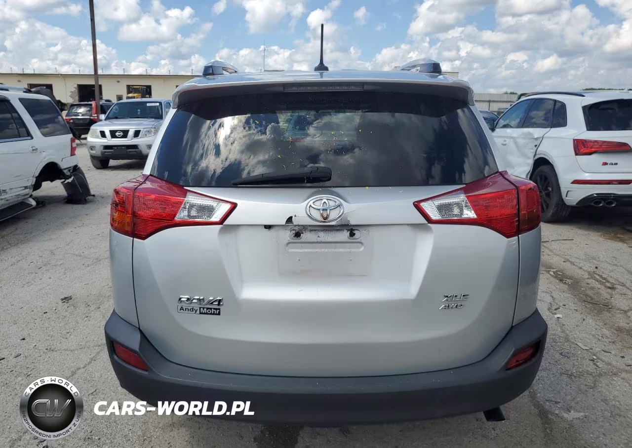 2015 Toyota Rav4 Xle VIN:JTMRFREV2FD127235 - 6