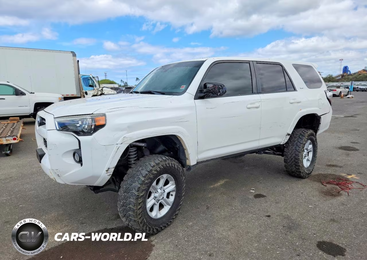 2020 Toyota 4Runner Sr5