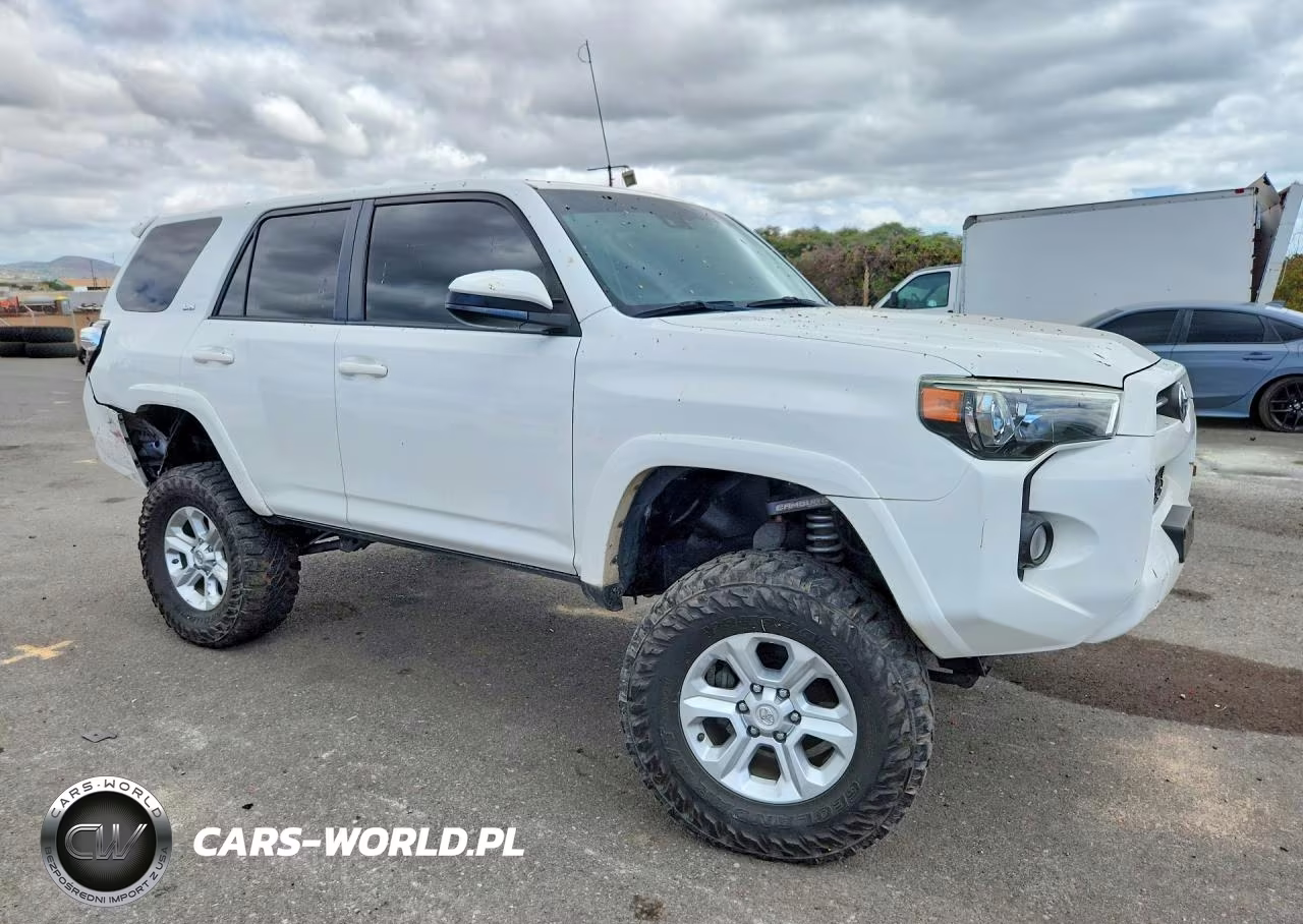 2020 Toyota 4Runner Sr5 VIN:JTEBU5JR3L5755928 - 4