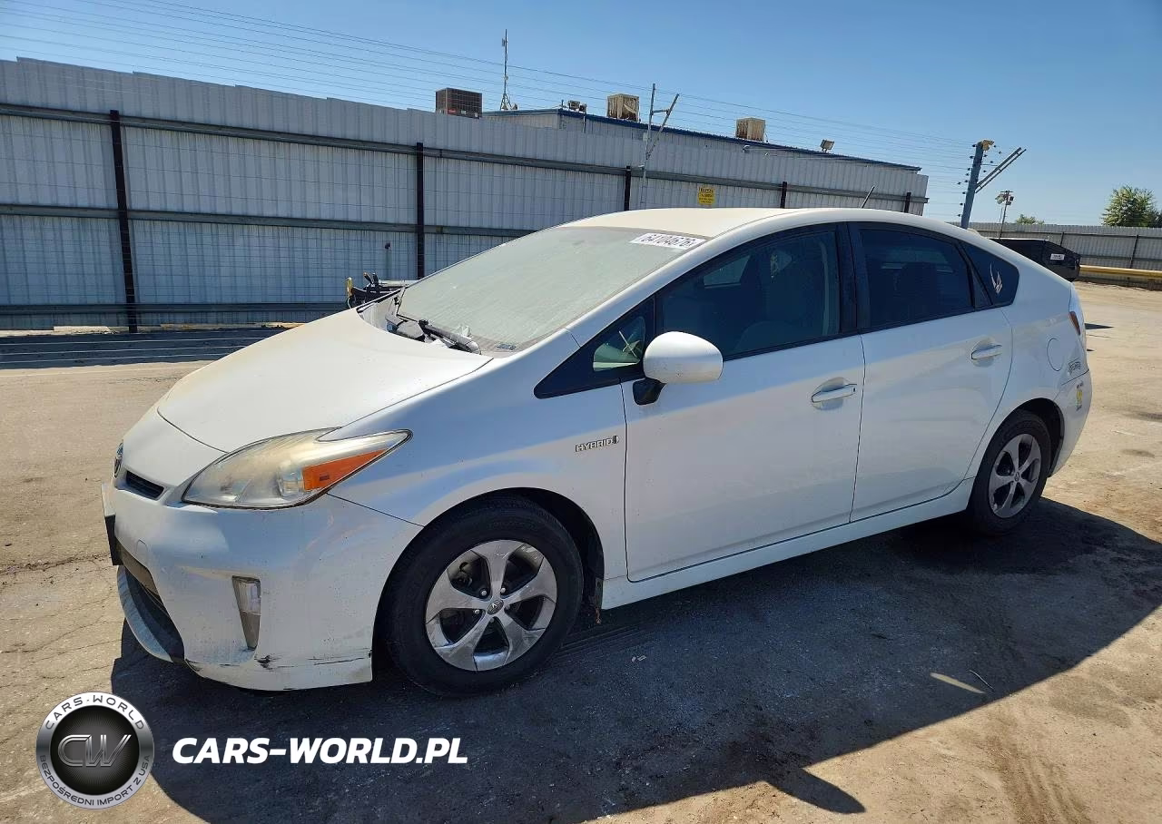 2014 Toyota Prius Three – zdjęcie 1 z 12