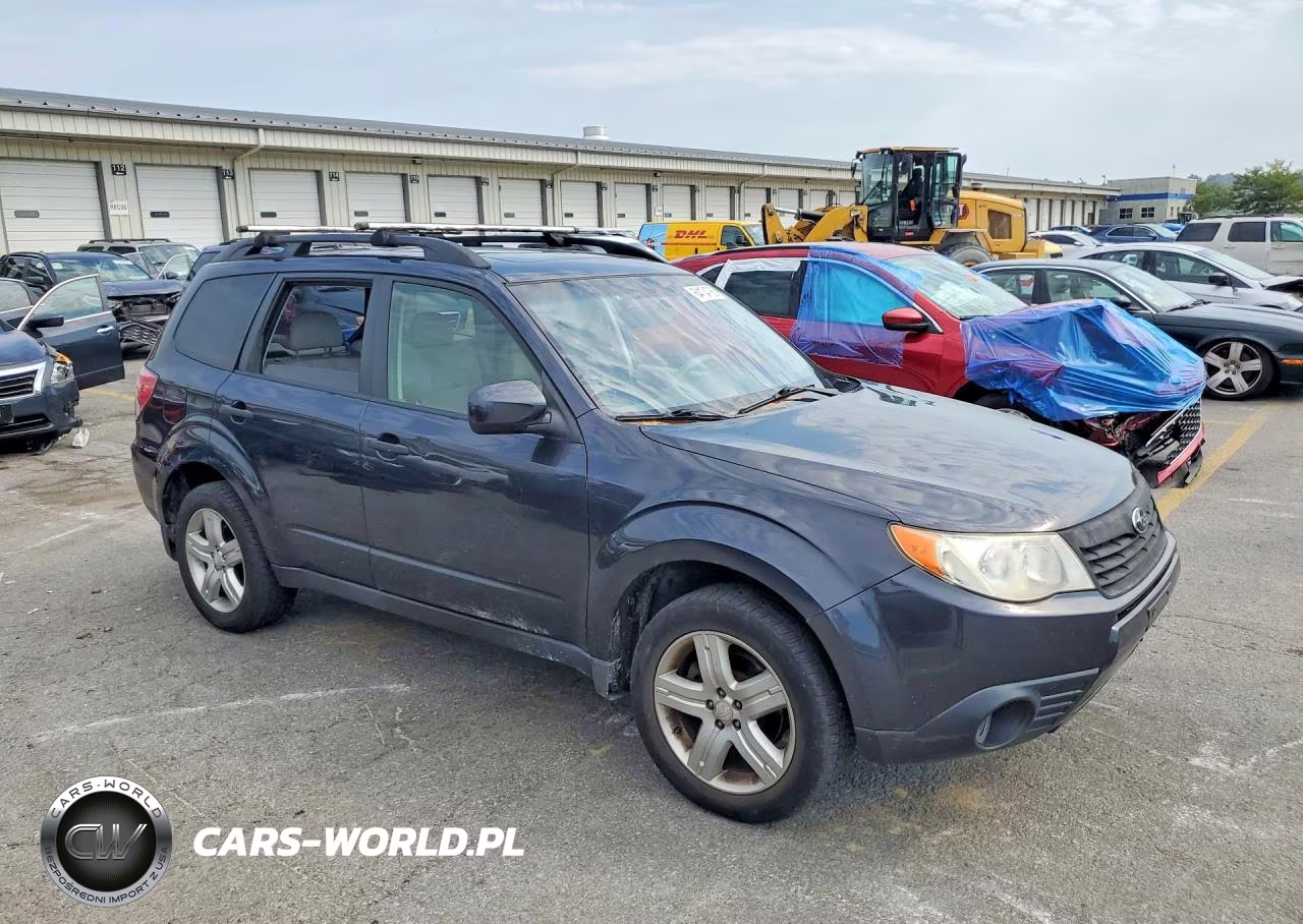 2010 Subaru Forester 2.5X Premium VIN:JF2SH6CCXAH737155 - 4