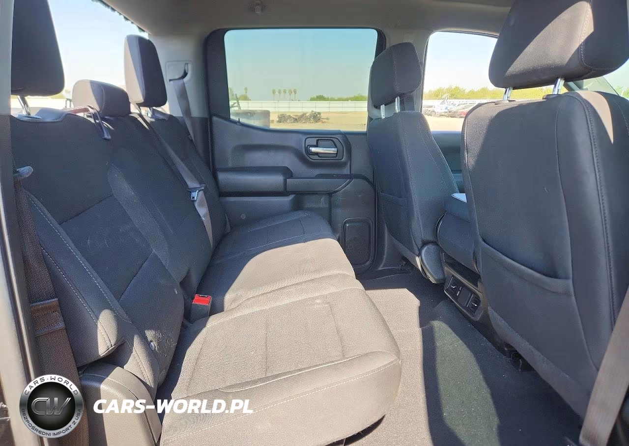 2024 Chevrolet Silverado K1500 Custom VIN:1GCPDBEK9RZ159584 - 10