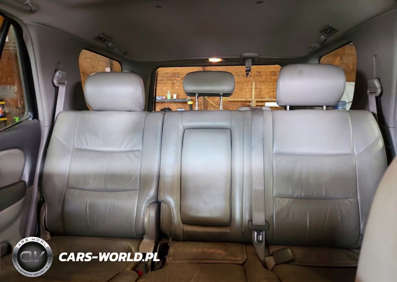 2003 Toyota Sequoia Limited VIN:5TDBT48AX3S143818 - 10