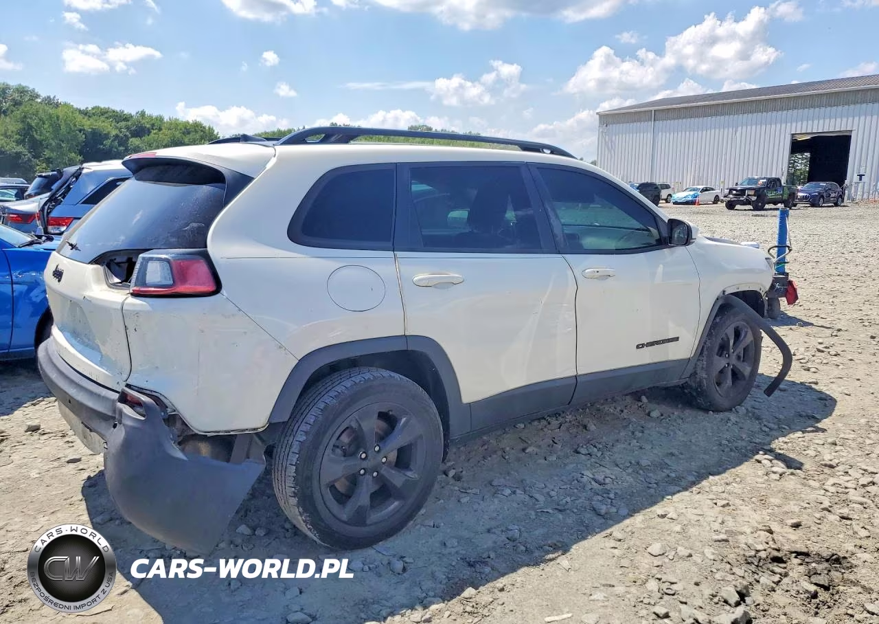 2019 Jeep Cherokee Latitude Plus VIN:1C4PJMLB9KD365059 - 3