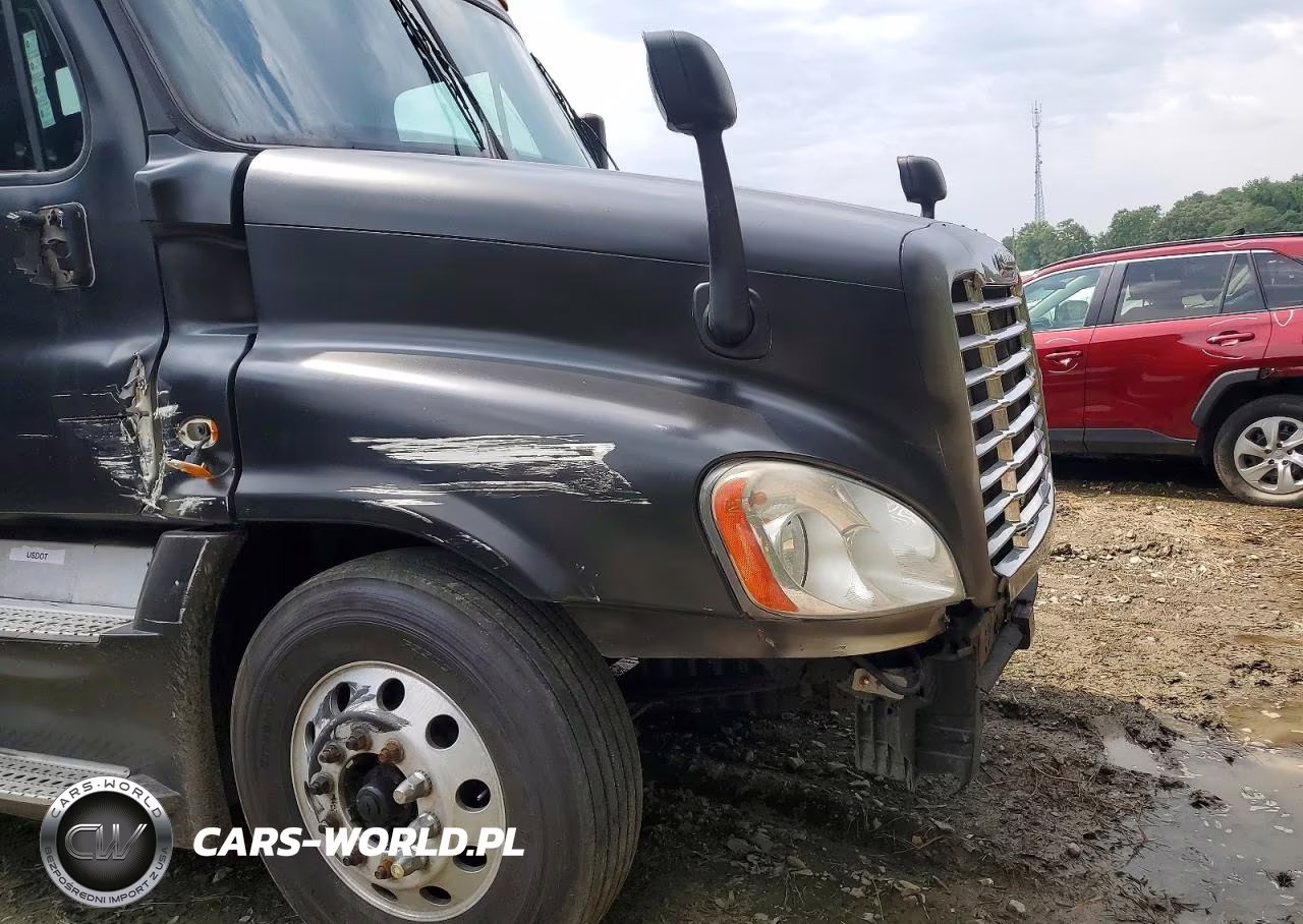 2014 Freightliner Cascadia Semi Truck VIN:1FUJGLDV4ELFW4338 - 13