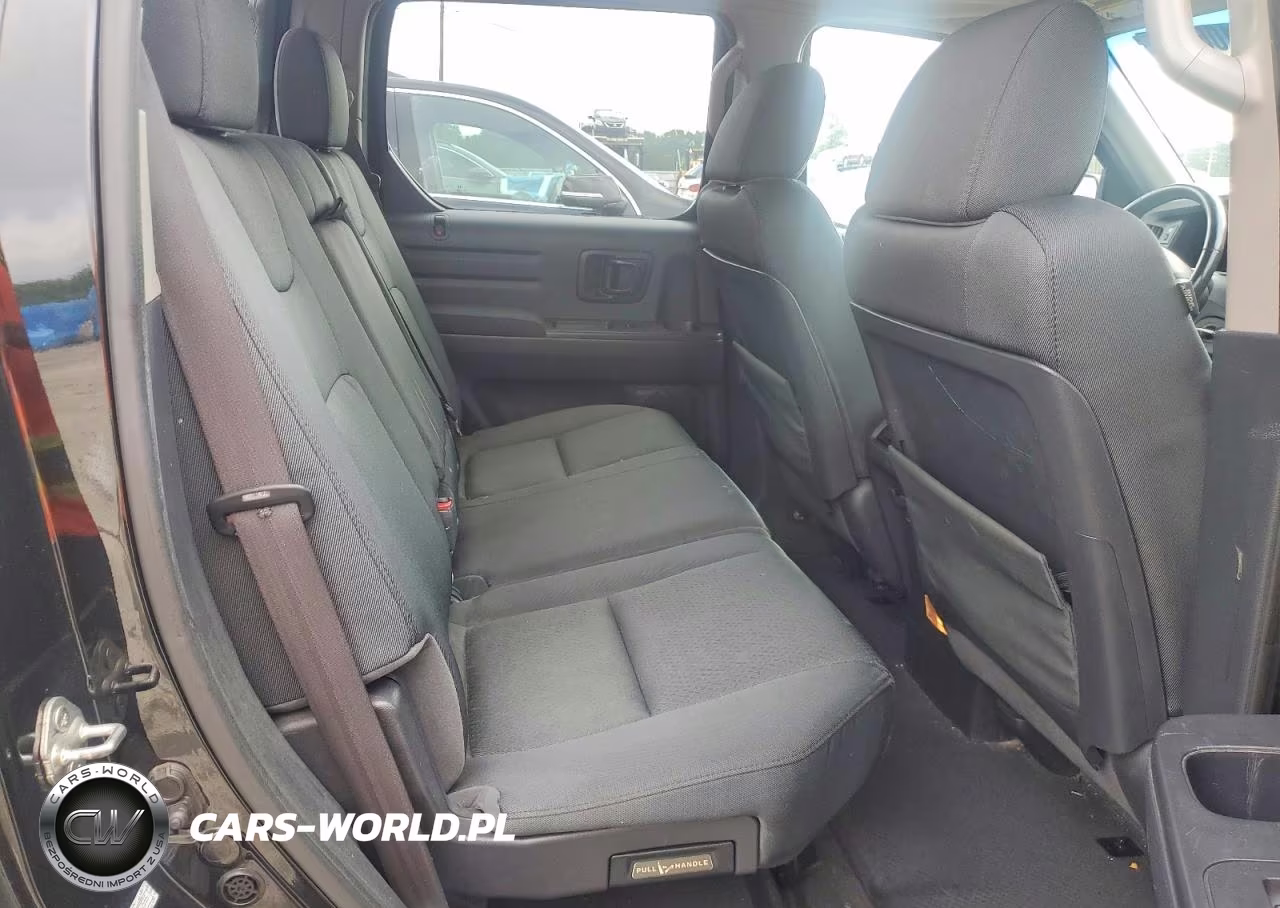 2012 Honda Ridgeline Sport VIN:5FPYK1F76CB452555 - 10