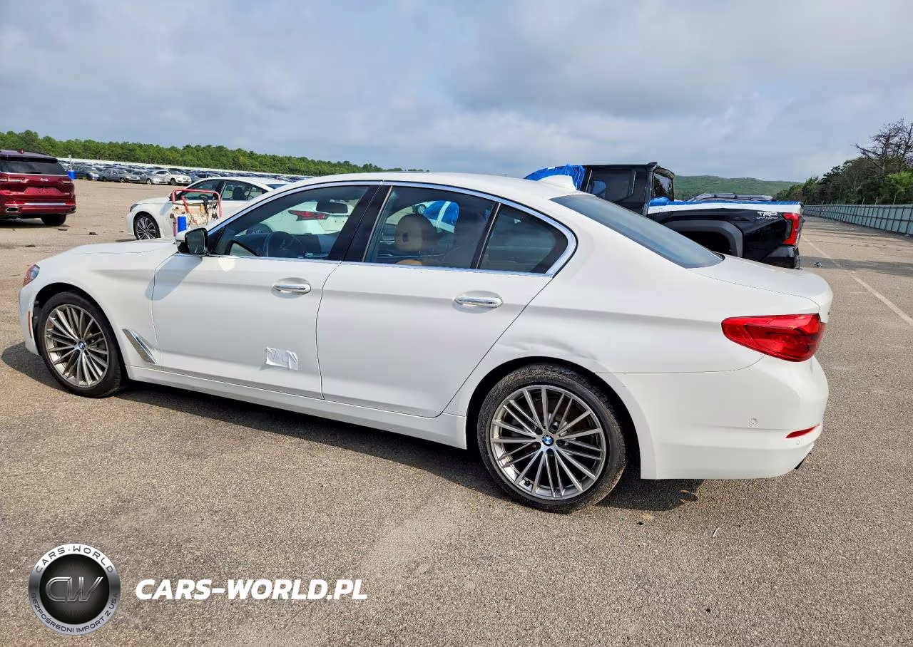 2017 BMW 530 Xi VIN:WBAJA7C34HG905499 - 2