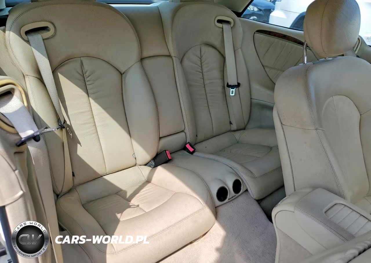 2008 Mercedes-Benz Clk 350 VIN:WDBTK56F78F257177 - 10