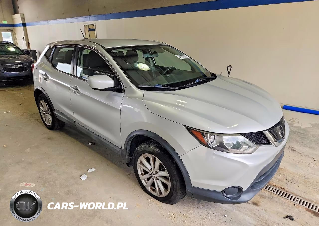 2019 Nissan Rogue Sport S VIN:JN1BJ1CR5KW624661 - 4