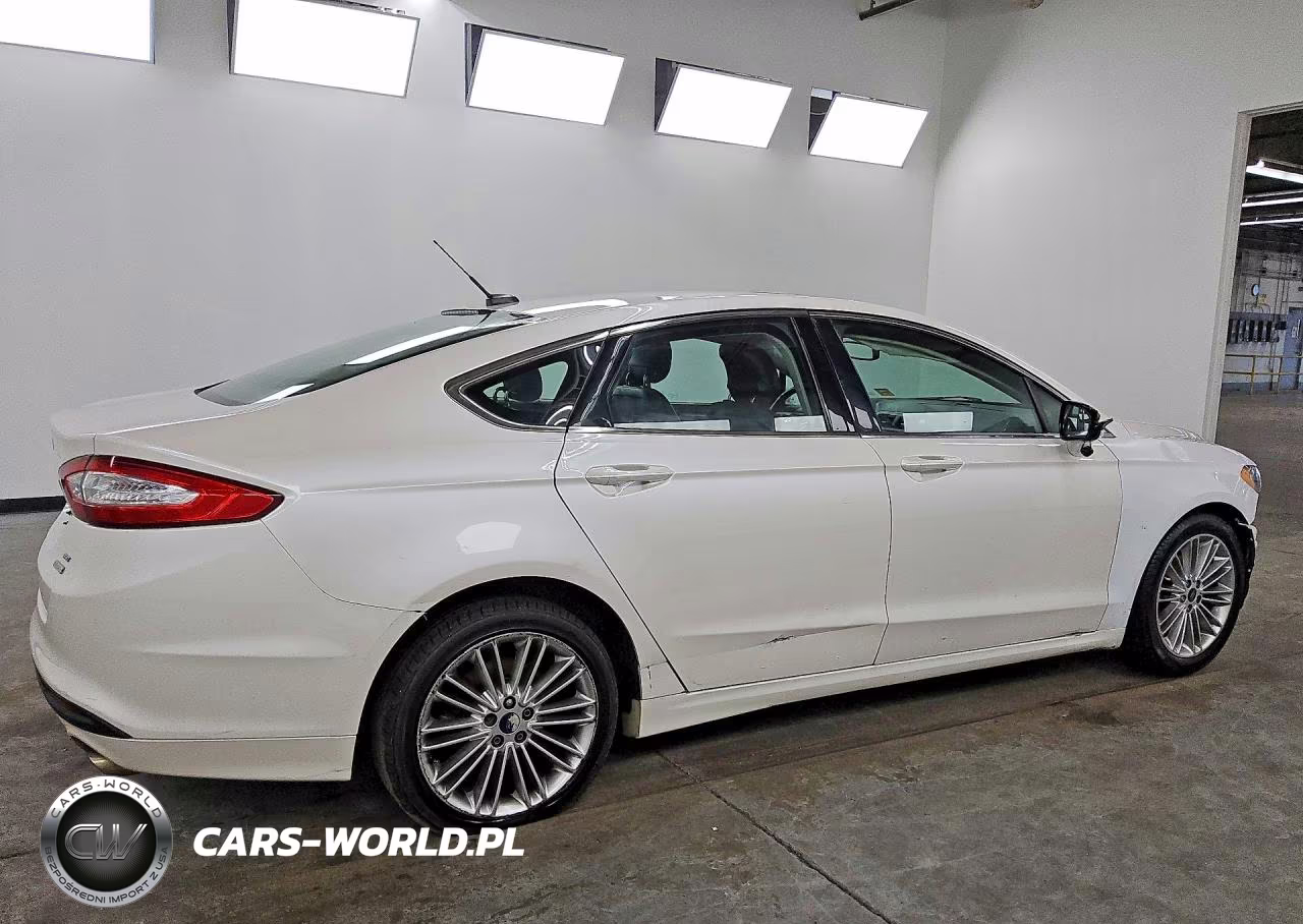 2015 Ford Fusion Se VIN:3FA6P0HD7FR102827 - 3