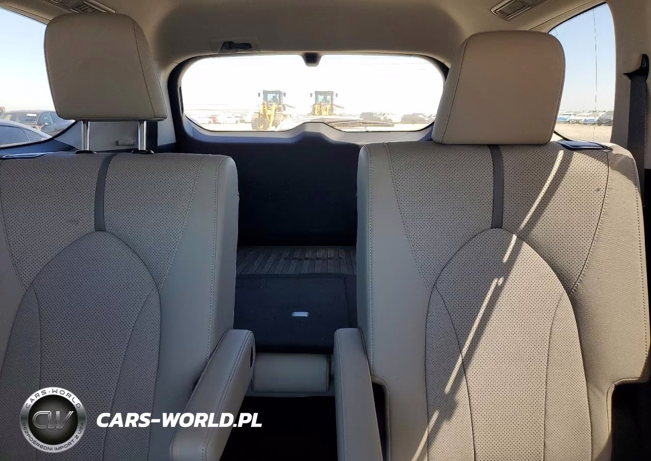 2024 Toyota Grand Highlander Platinum VIN:5TDAAAB5XRS049524 - 10