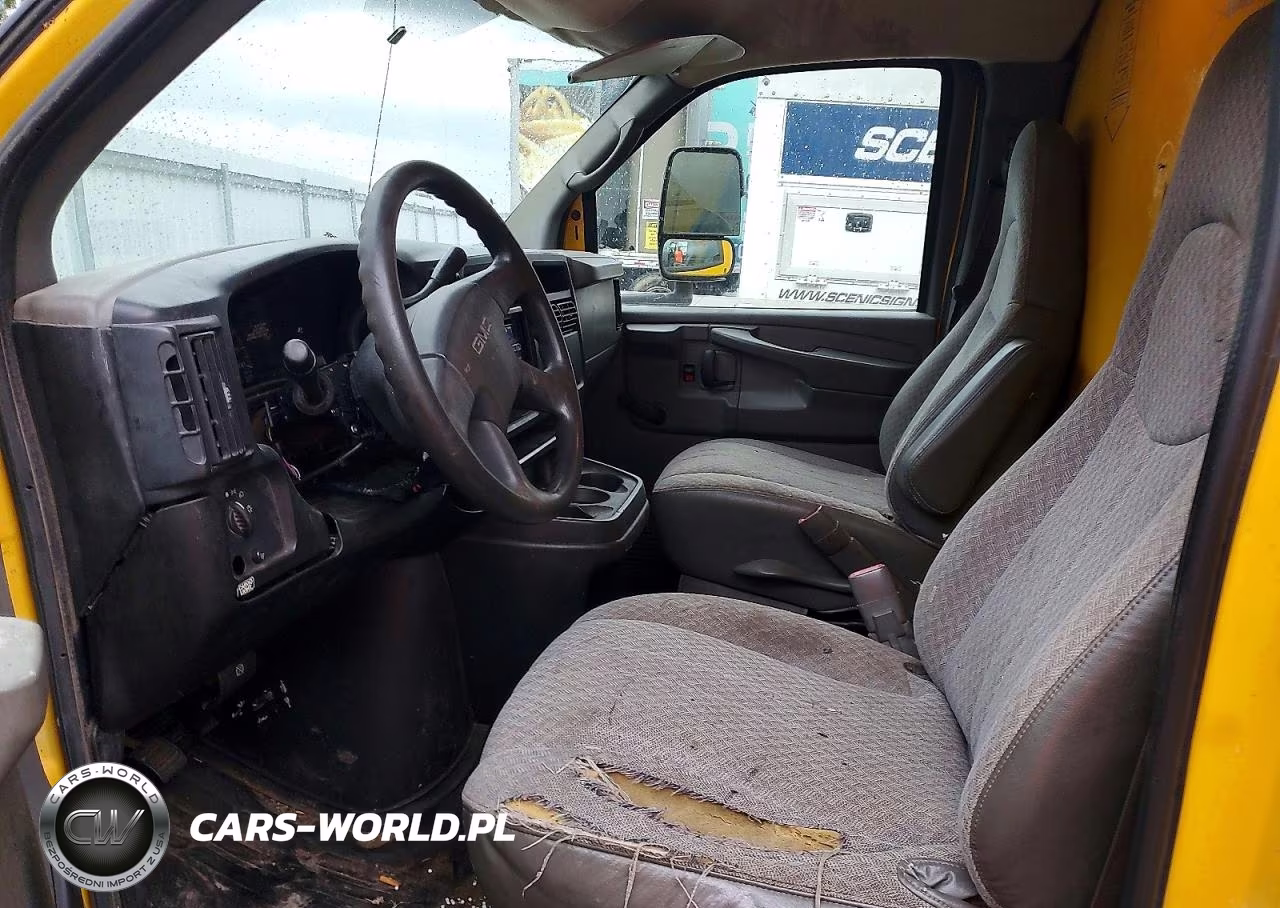 2007 GMC Savana Box Truck VIN:1GDHG31U971902079 - 7