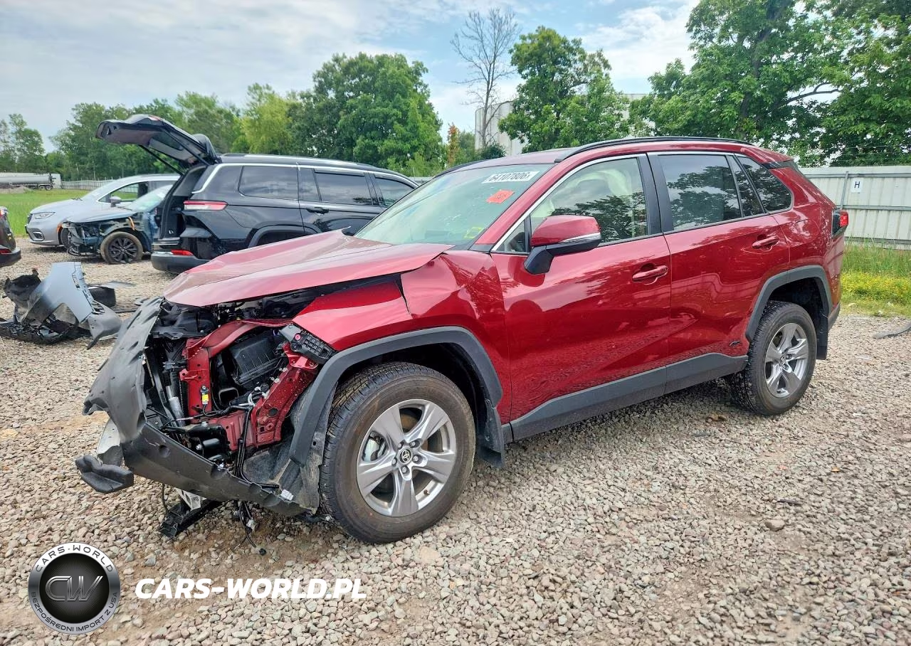 2025 Toyota Rav4 Le – zdjęcie 1 z 14