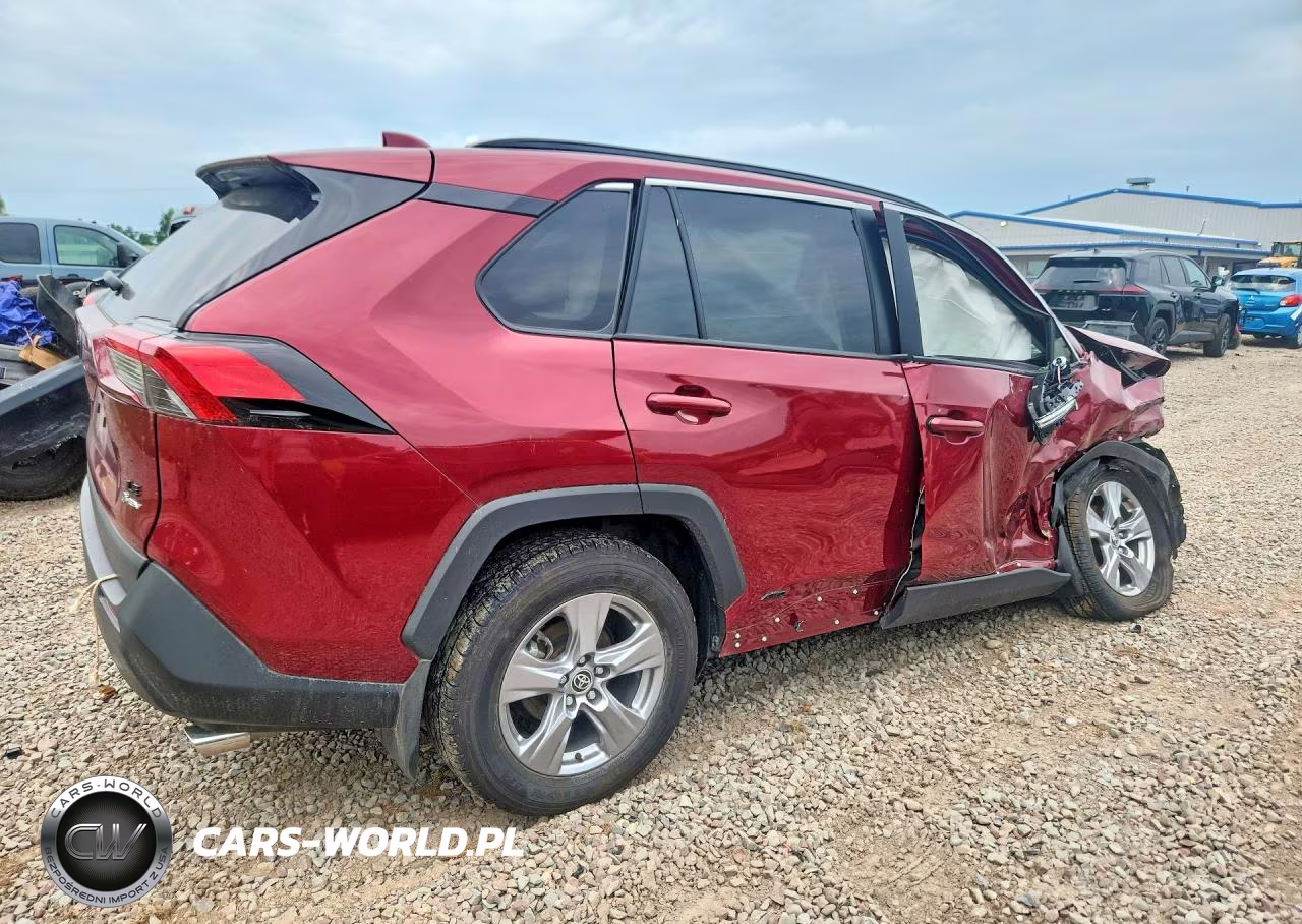 2025 Toyota Rav4 Le VIN:JTMMWRFV5SD300555 - 3