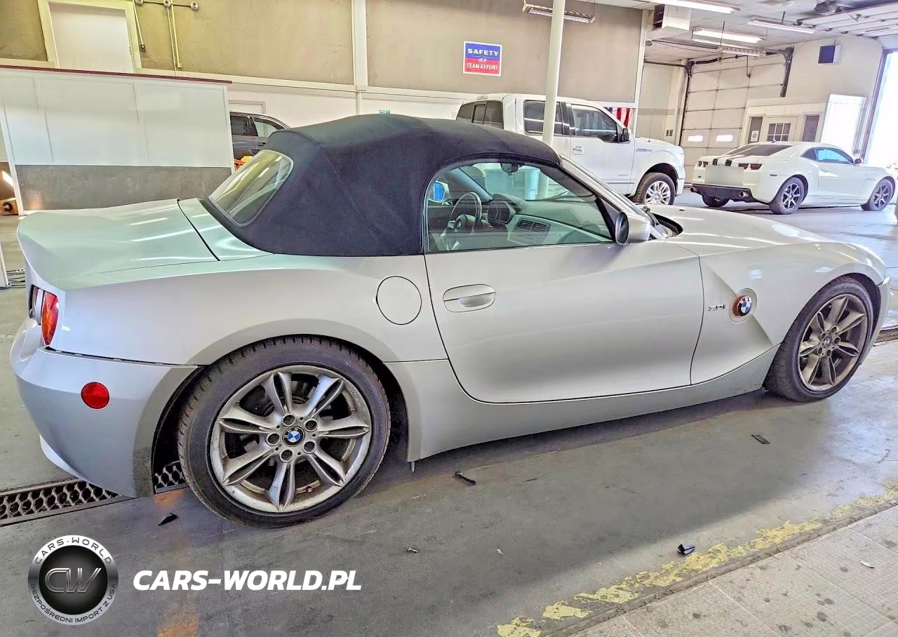 2003 BMW Z4 3.0 VIN:4USBT53403LU01105 - 3