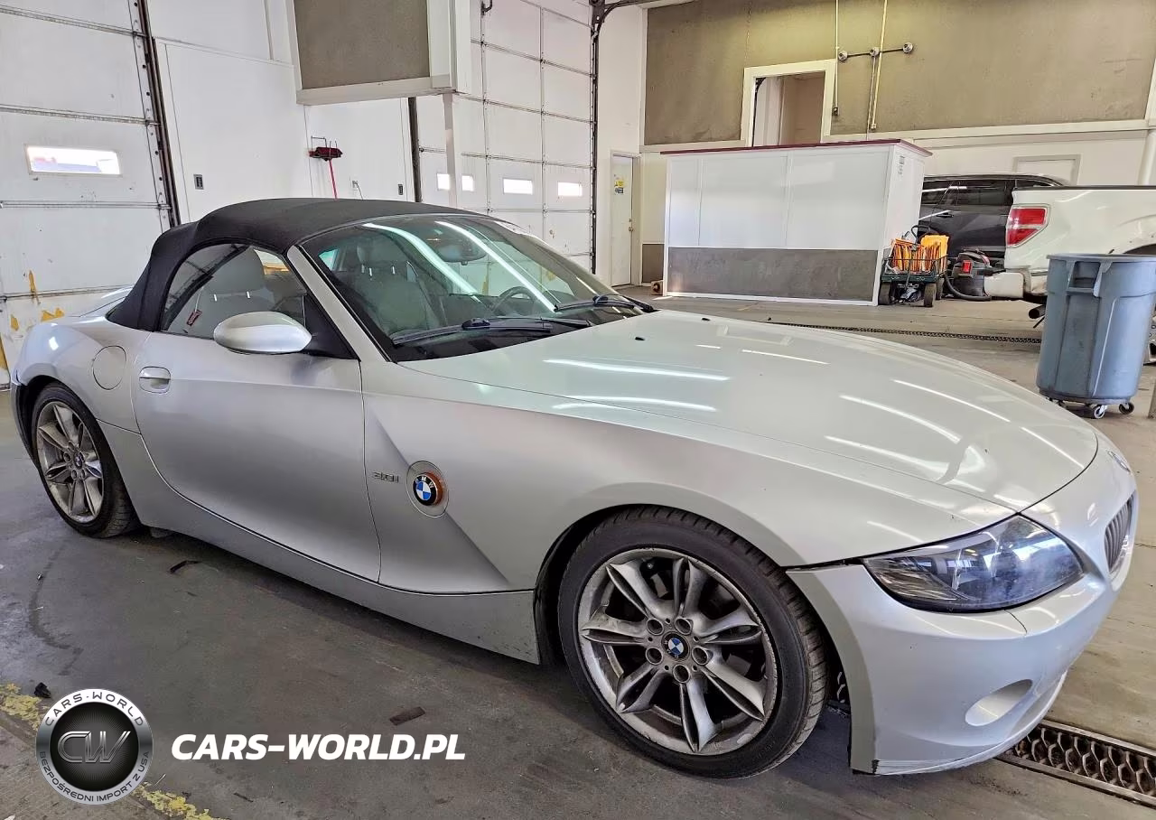 2003 BMW Z4 3.0 VIN:4USBT53403LU01105 - 4