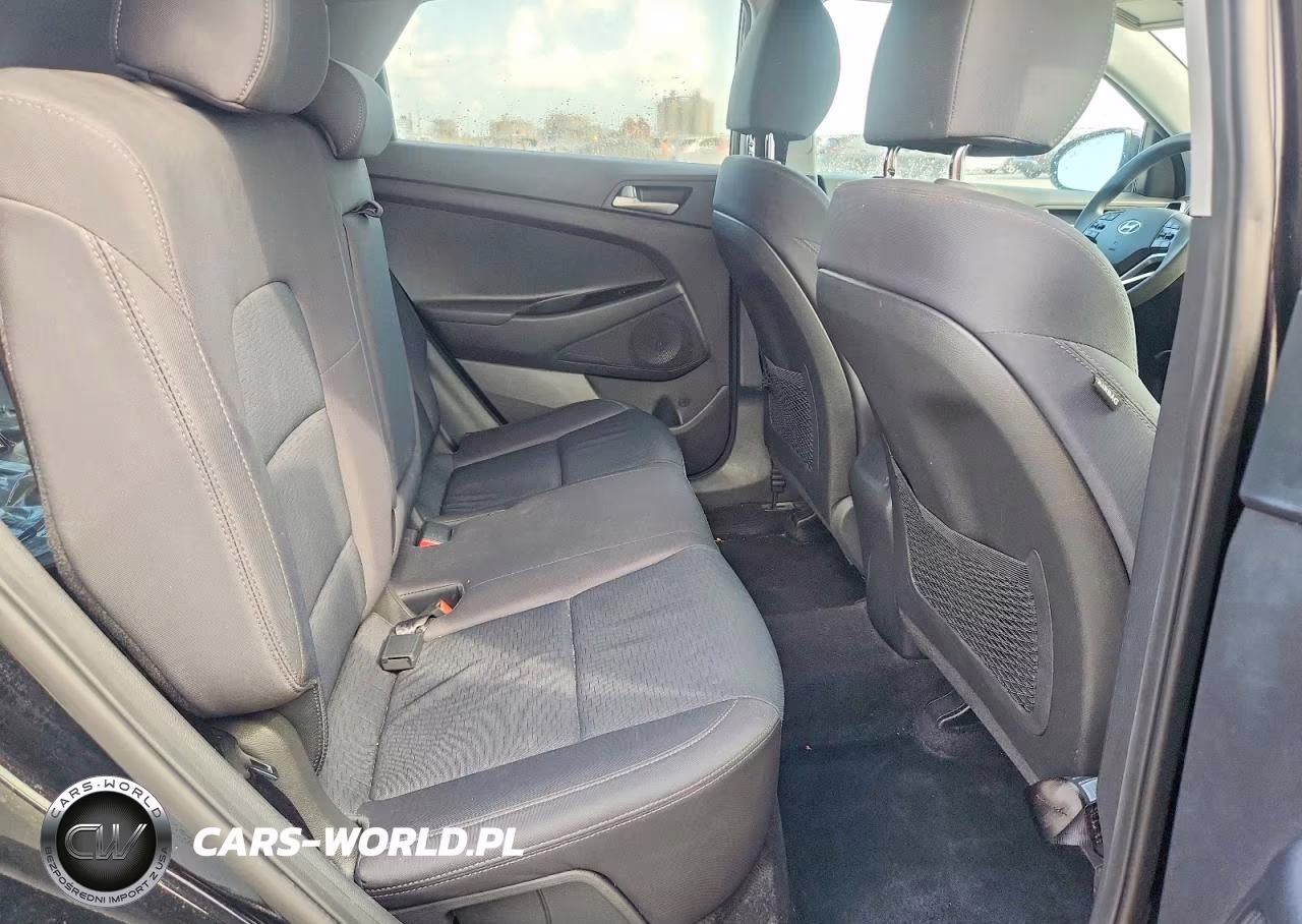 2019 Hyundai Tucson Value VIN:KM8J33A47KU021109 - 10
