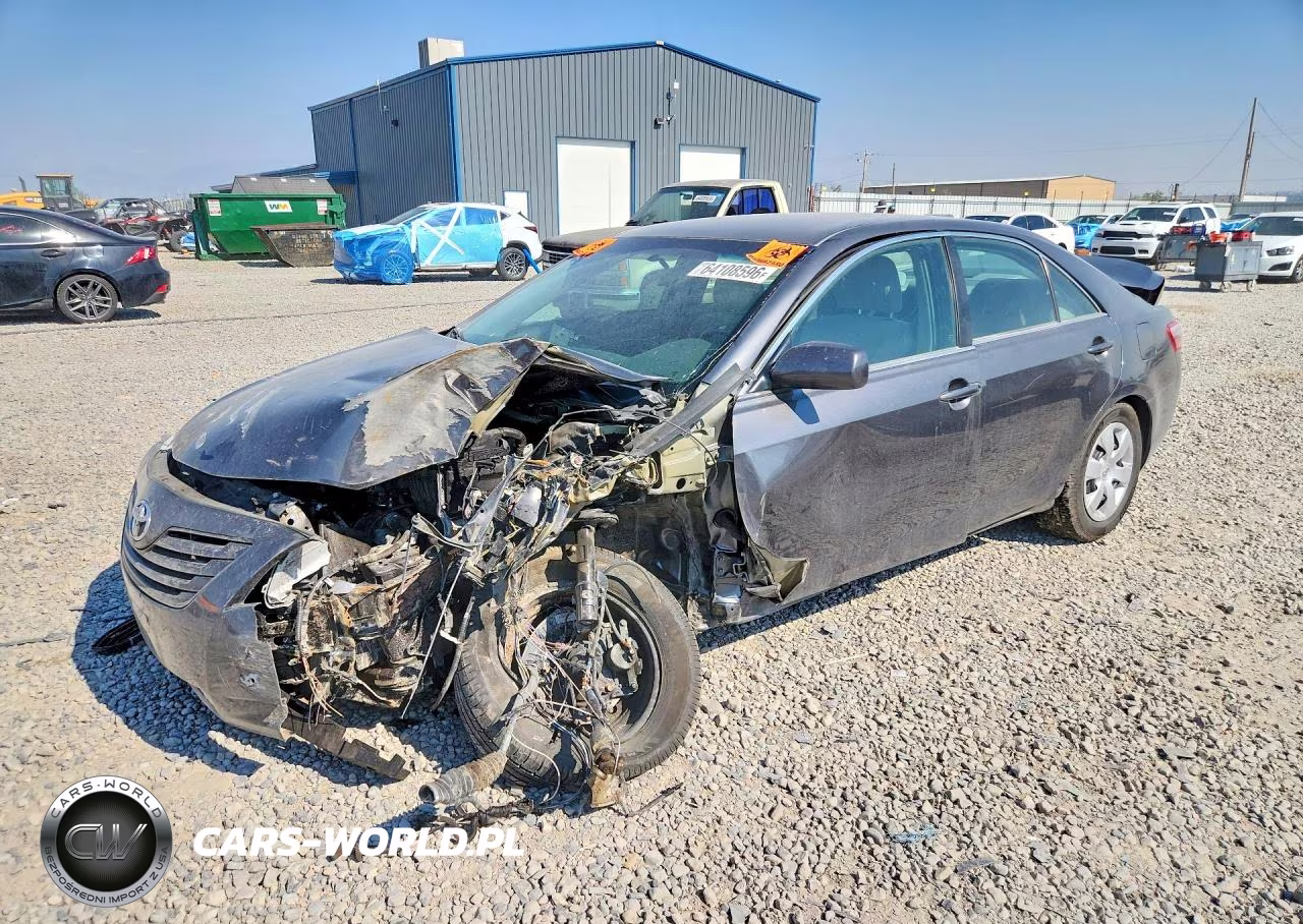 2009 Toyota Camry Le – zdjęcie 1 z 12