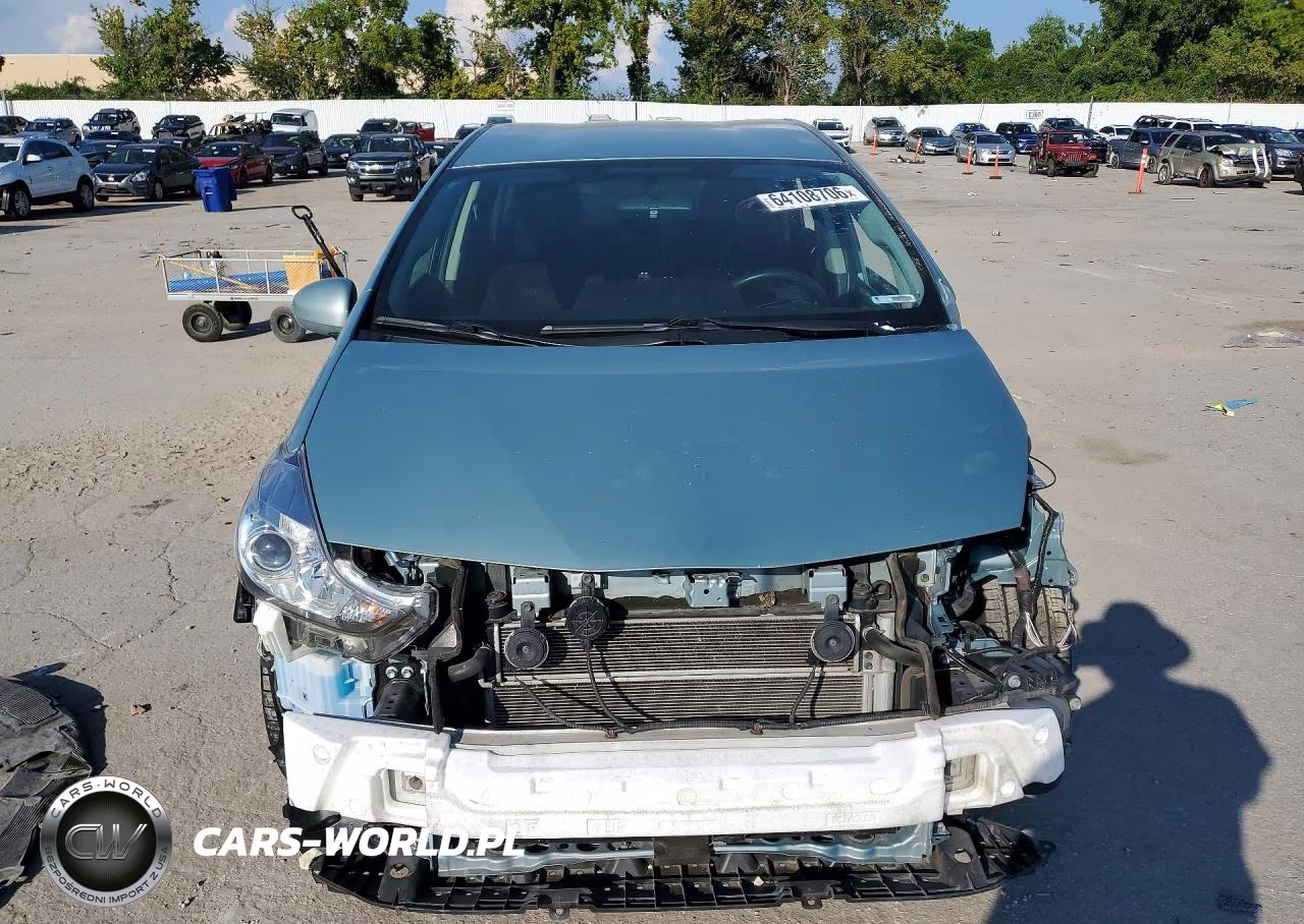 2015 Toyota Prius V Two VIN:JTDZN3EU0FJ031290 - 5