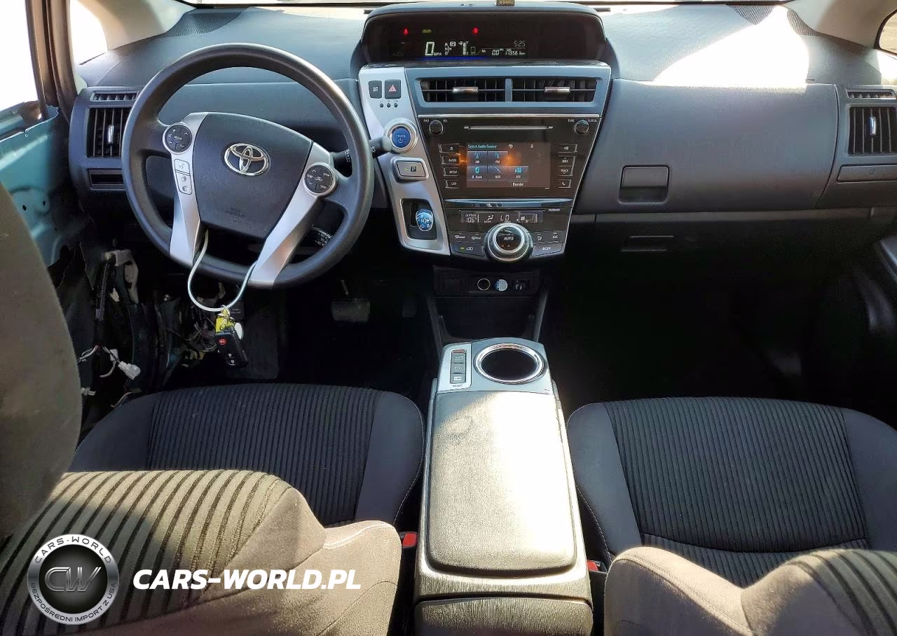 2015 Toyota Prius V Two VIN:JTDZN3EU0FJ031290 - 8