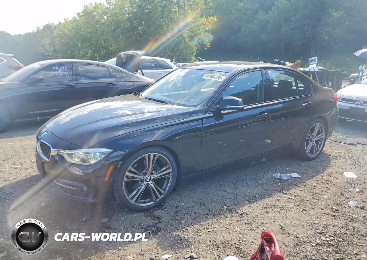 2017 BMW 320 Xi VIN:WBA8A3C33HA066763 - 1