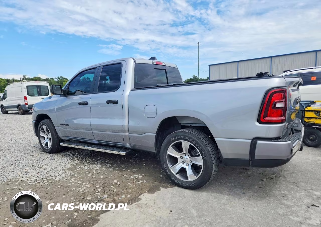 2025 Ram 1500 Tradesman VIN:1C6SRECG0SN636421 - 2