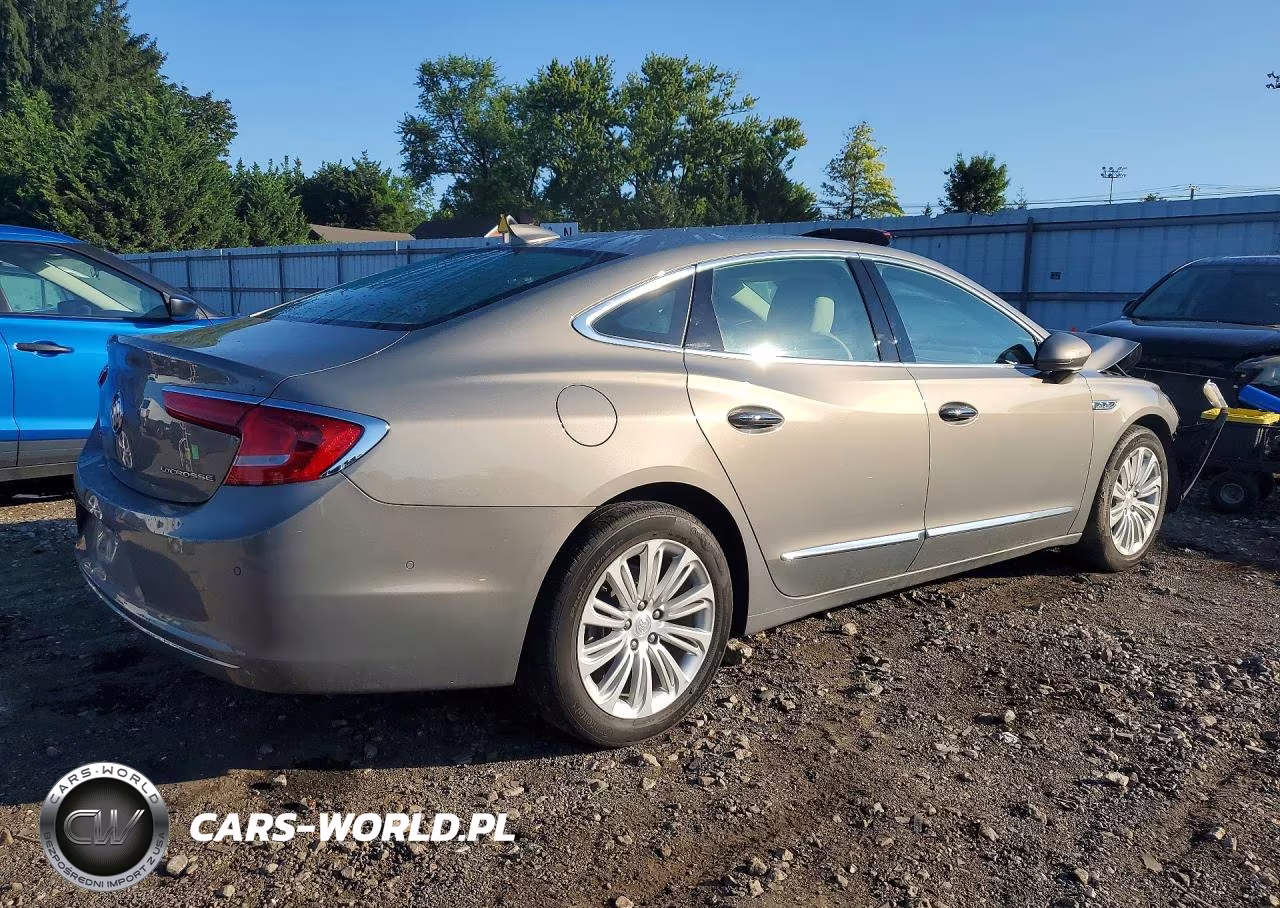 2018 Buick Lacrosse Premium VIN:1G4ZR5SZ8JU134864 - 3