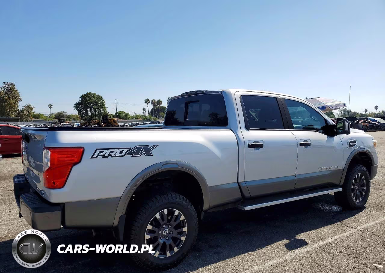 2016 Nissan Titan Xd Pro-4X VIN:1N6AA1F4XGN512330 - 3