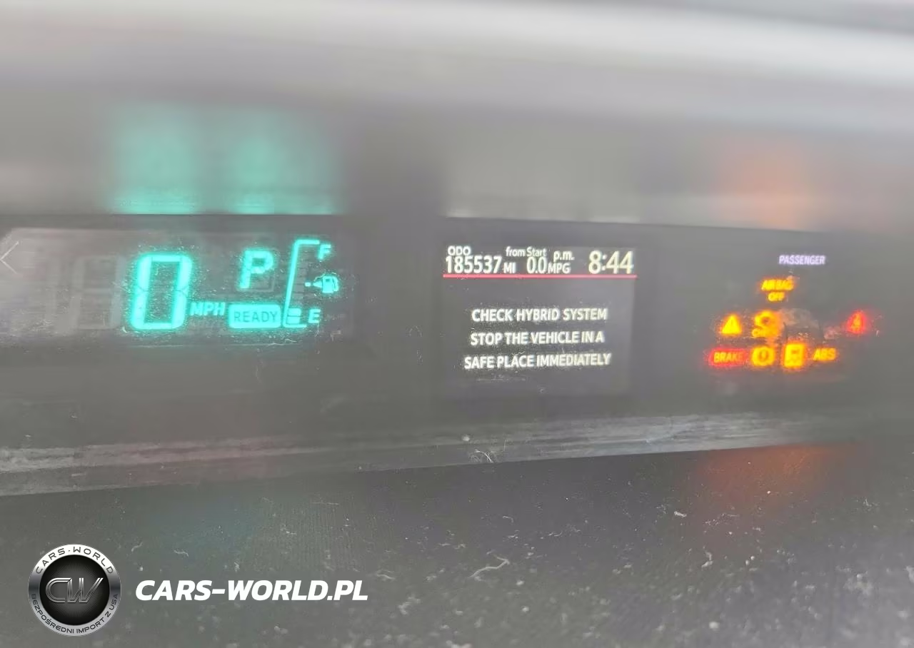2012 Toyota Prius C Two VIN:JTDKDTB33C1007884 - 9