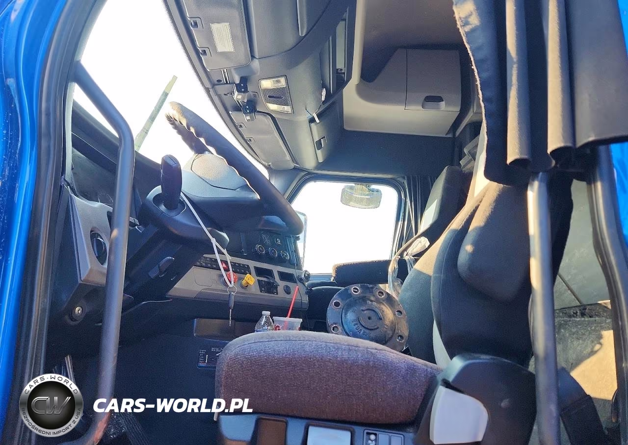 2019 Freightliner Cascadia 126 Semi Truck VIN:3AKJHHDR7KSKJ1263 - 7