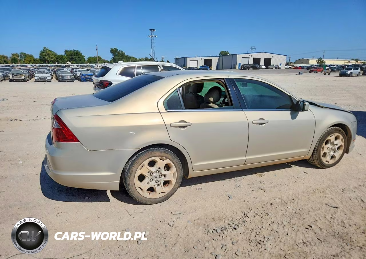2010 Ford Fusion Se VIN:3FAHP0HA5AR334592 - 3