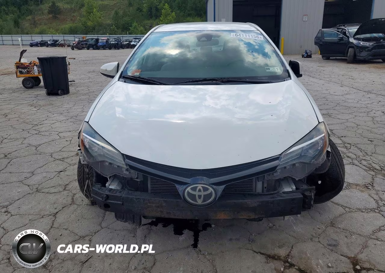 2017 Toyota Corolla Le VIN:5YFBURHE1HP618673 - 5