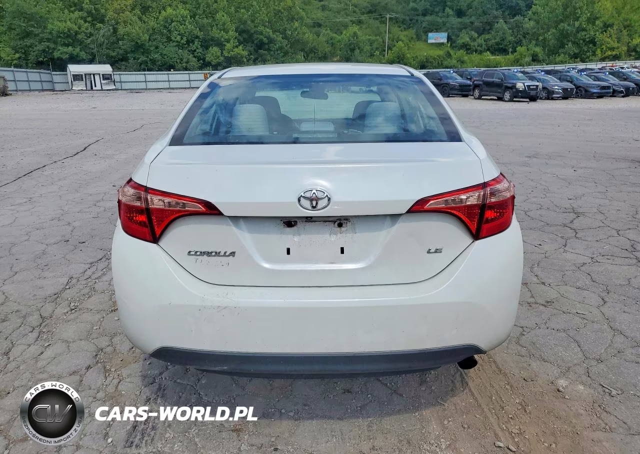 2017 Toyota Corolla Le VIN:5YFBURHE1HP618673 - 6