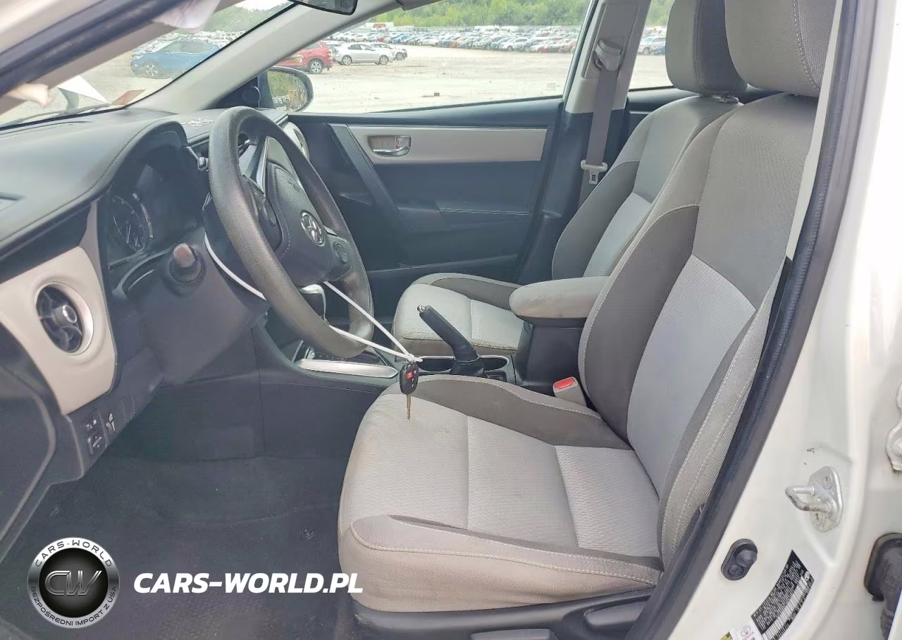 2017 Toyota Corolla Le VIN:5YFBURHE1HP618673 - 7
