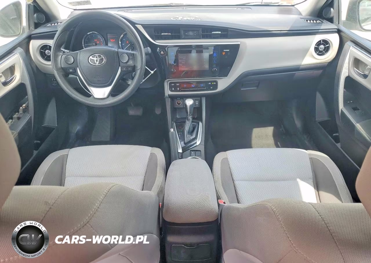 2017 Toyota Corolla Le VIN:5YFBURHE1HP618673 - 8