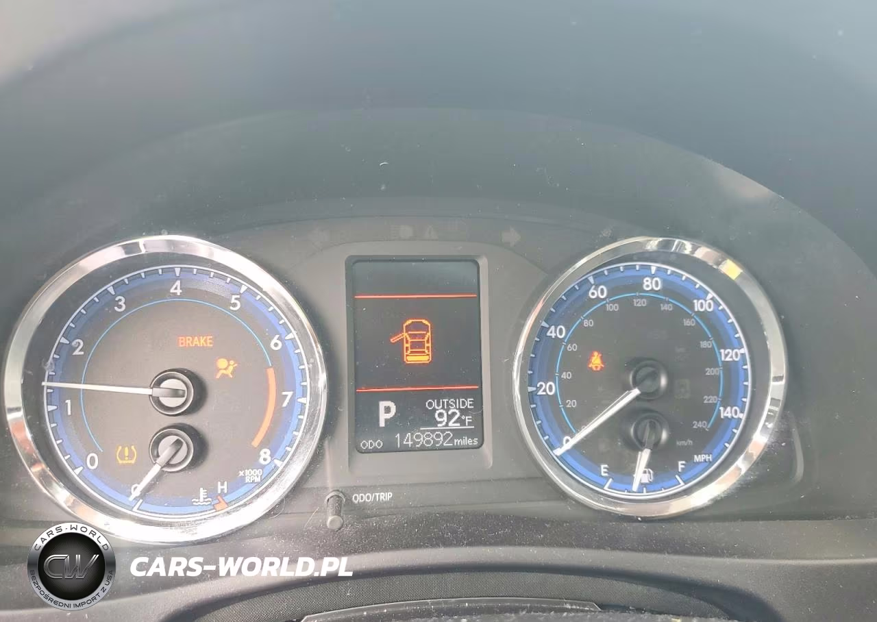 2017 Toyota Corolla Le VIN:5YFBURHE1HP618673 - 9