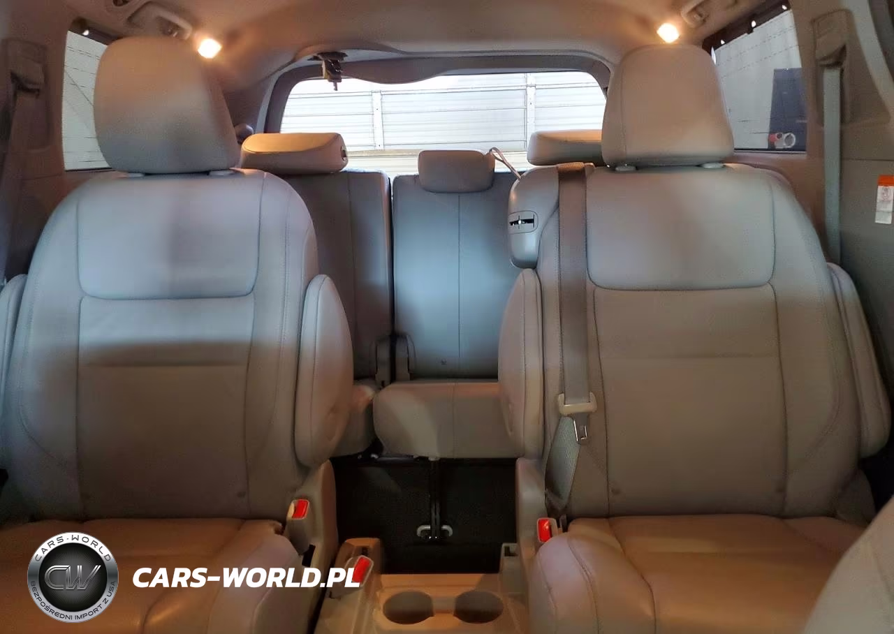 2015 Toyota Sienna Xle 8-Passenger VIN:5TDYK3DC0FS676103 - 10