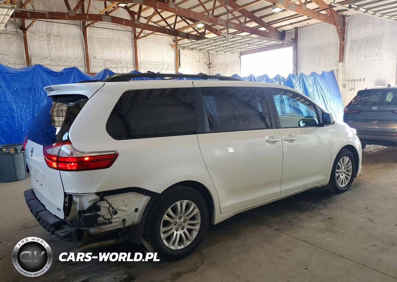 2015 Toyota Sienna Xle 8-Passenger VIN:5TDYK3DC0FS676103 - 3
