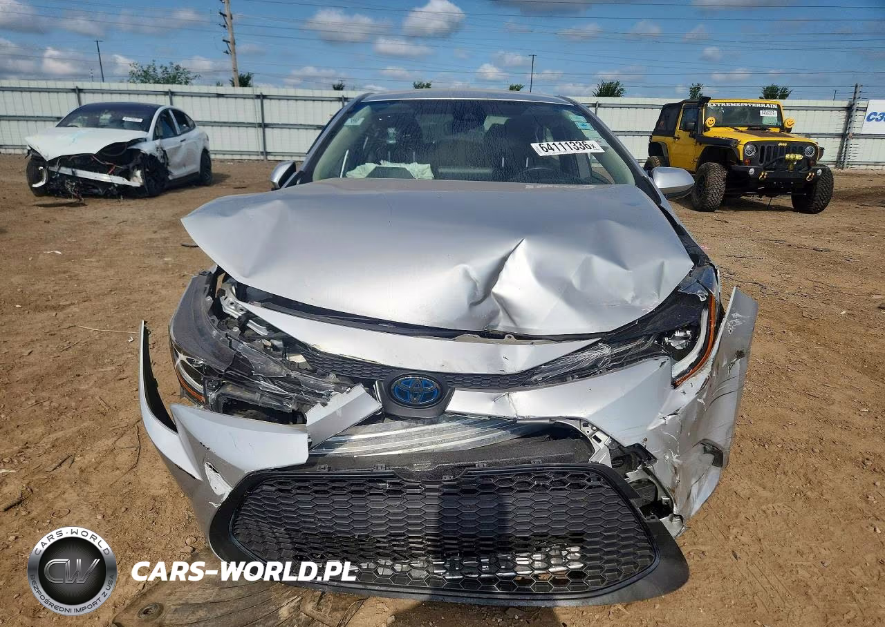 2022 Toyota Corolla Le VIN:JTDEAMDE7NJ049164 - 5