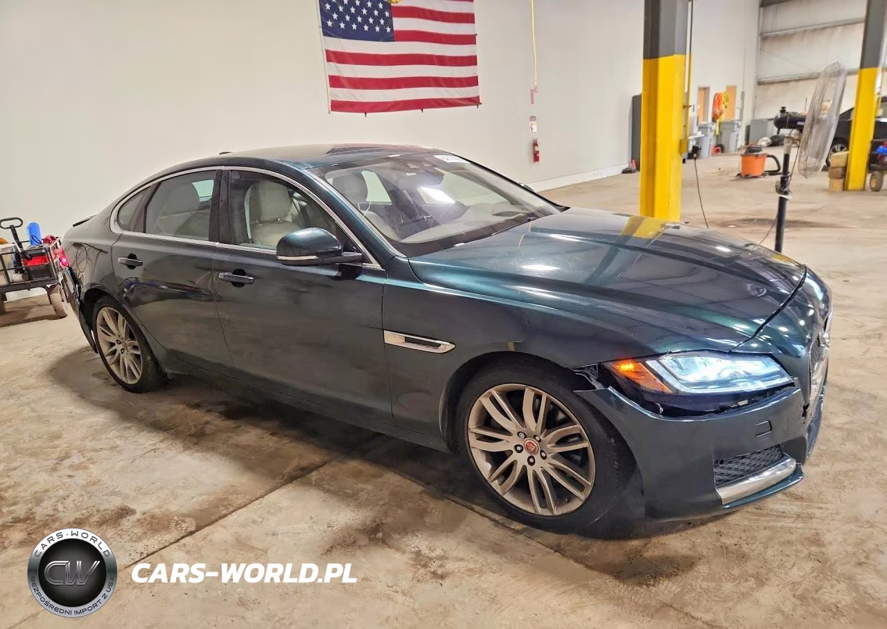 2016 Jaguar Xf Prestige VIN:SAJBK4BV0GCY05803 - 4