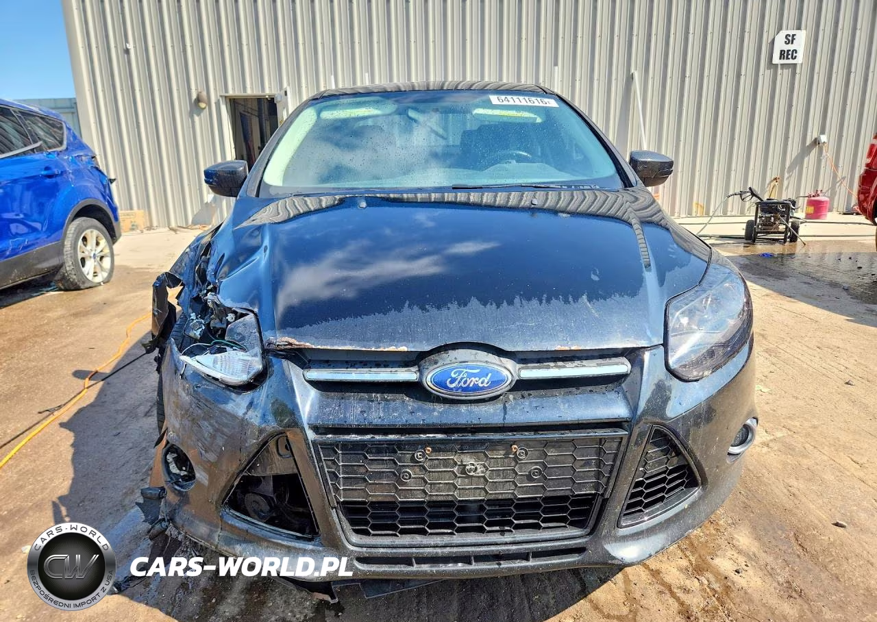 2012 Ford Focus Se VIN:1FAHP3F27CL255021 - 5